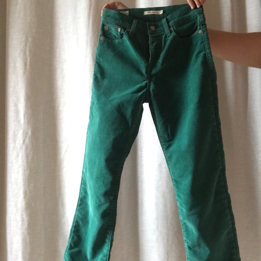green Levi's wedgie cords